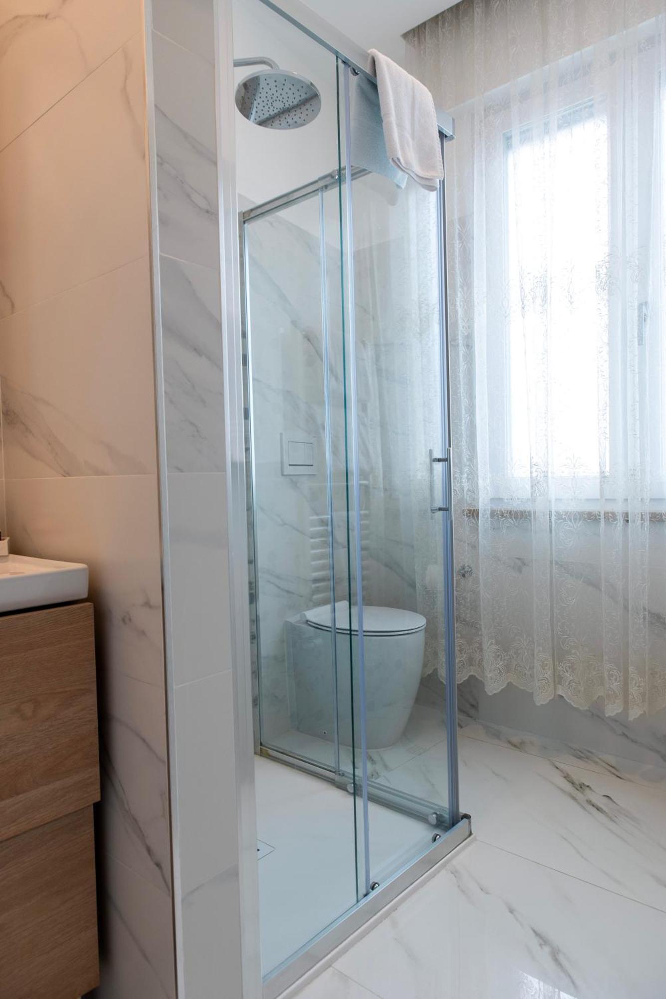 Casa Di Zina Apartment เวโรนา ภายนอก รูปภาพ
